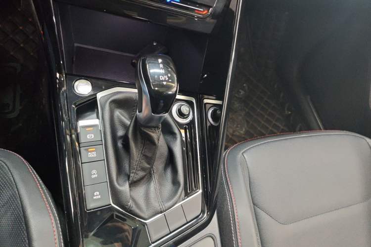 Used Volkswagen Tayron 2020 330TSI Two-Wheel Drive Luxury Smart Connectivity Version
