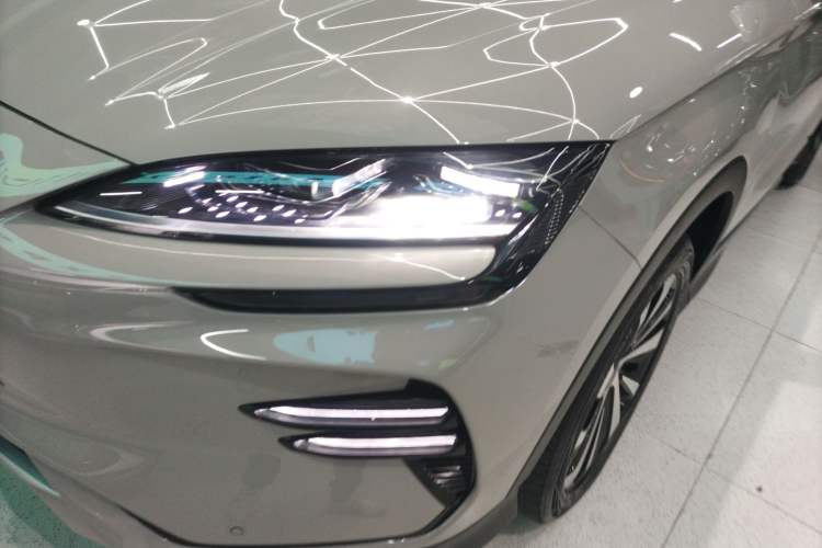 Used BYD Song PLUS New Energy 2024 Honor Edition EV 520km Premium Model
