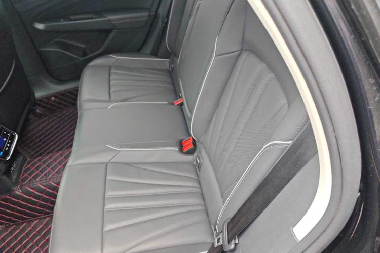 Used Volkswagen Passat 2024 380TSI Starry Dragon Edition
