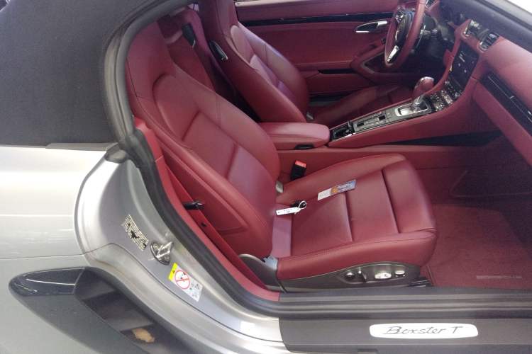 Used Porsche 718 2019 Boxster T 2.0T
