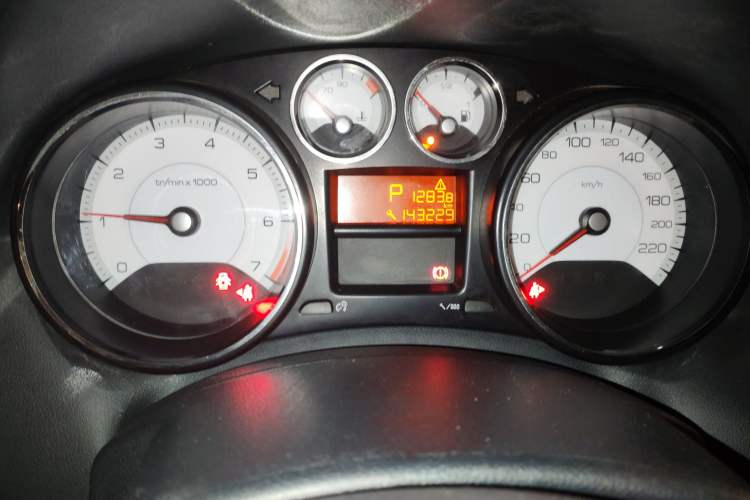 Used Peugeot 308 2014 Enjoy Edition Classic 1.6L Automatic Premium Model