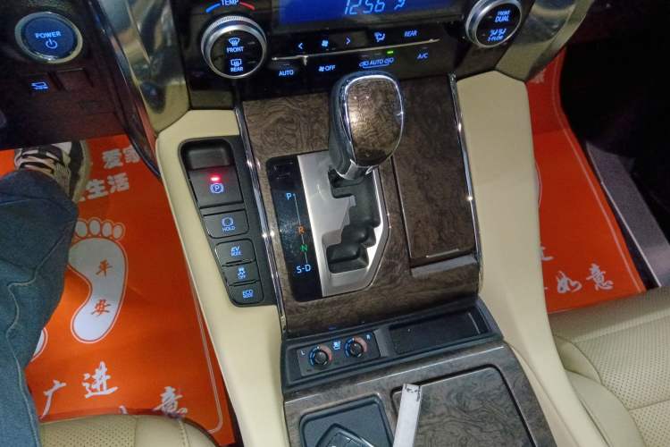 Used Toyota Vellfire 2021 Crown Dual-Engine 2.5L HV Prestige Edition