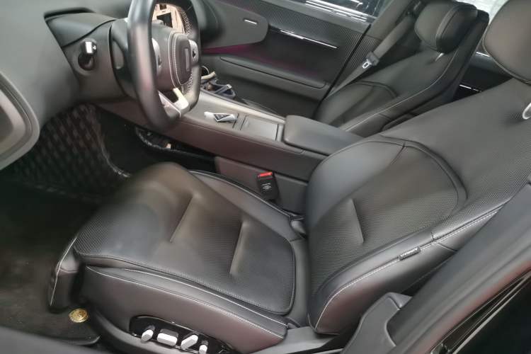 Used  12 2025 Ultra Extended-Range Edition
