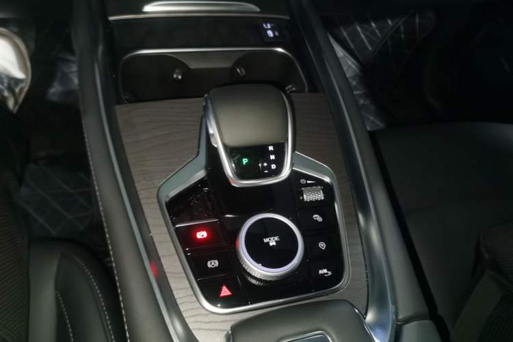 Used Chery Tiggo 8 PRO 2025 290T Two-Wheel-Drive Luxury Edition
