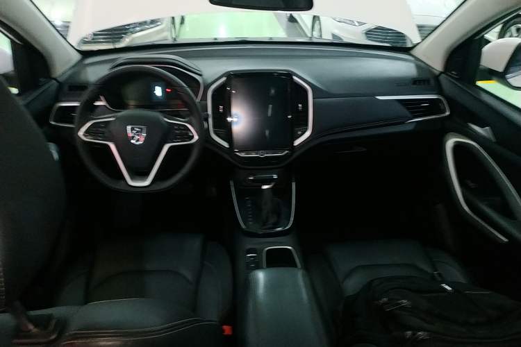 Used Baojun 530 2021 Global Car Anniversary Edition 1.5T CVT Prestige Connected Model 7 Seats
