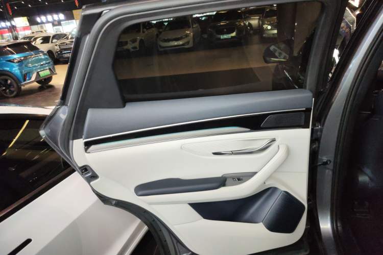 Used BYD Song PLUS New Energy 2024 Honor Edition EV 520km Premium Model
