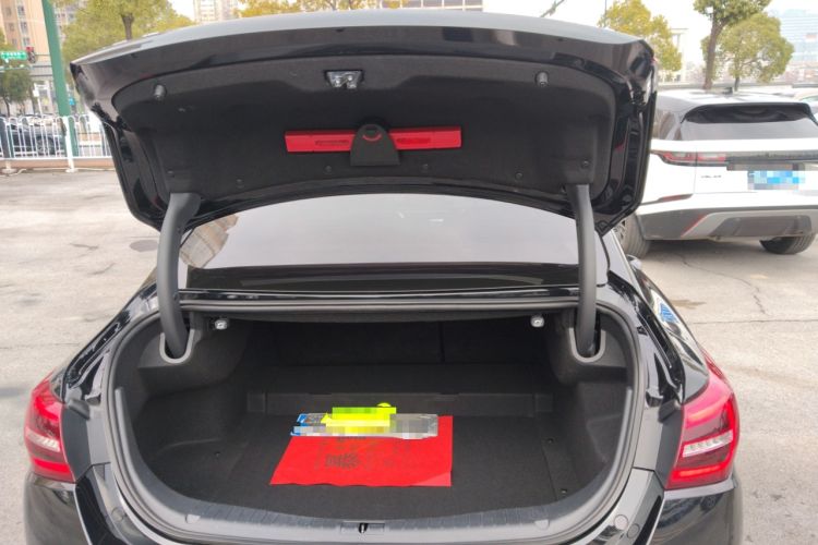 Used Hongqi H5 2022 Classic Model Facelift 1.8T Automatic Smart Connect Flagship Edition
