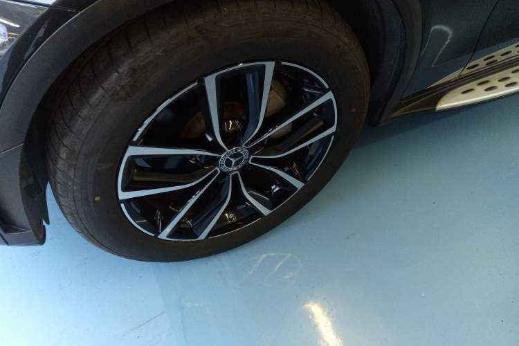 Used Mercedes-Benz GLC 2020 Facelift GLC 300 L 4MATIC Dynamic Edition
