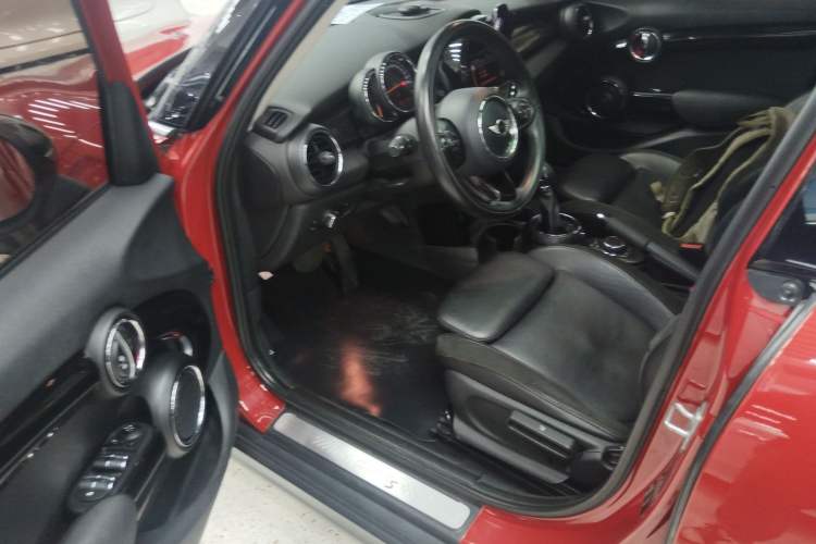 Used MINI MINI 2015 2.0T COOPER S Five-Door Edition
