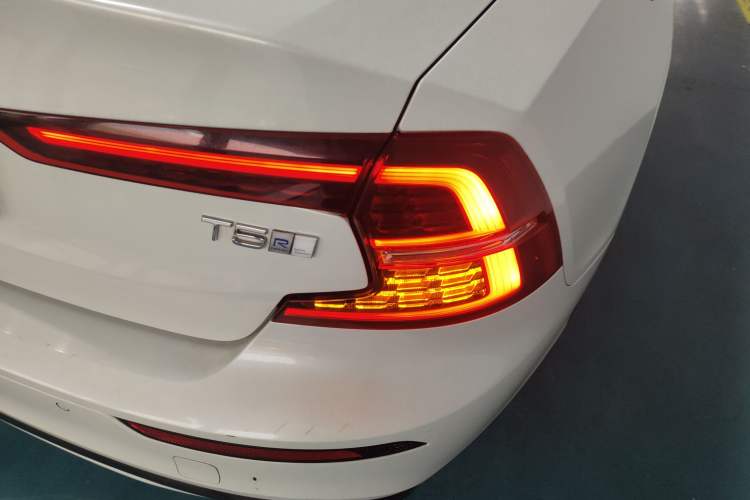 Used Volvo S60 2020 T5 Zhiya Sport Edition
