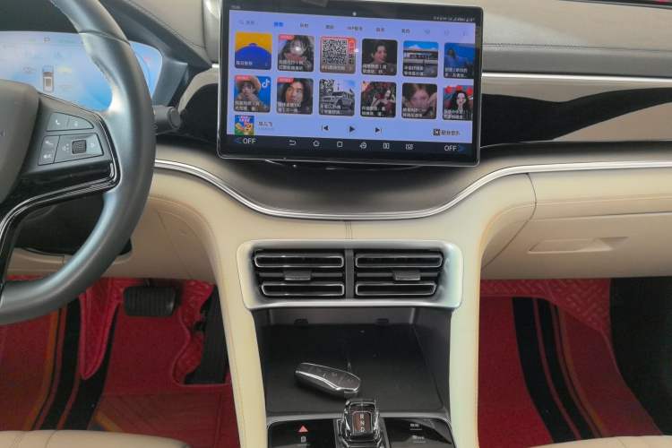 Used BYD Song PLUS New Energy 2024 Honor Edition EV 520km Luxury Model
