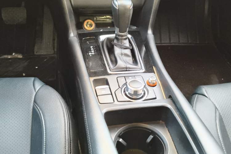 Used Mazda Mazda 3 Axela 2017 Sedan 1.5L Automatic Luxury Model Emission Standard China V