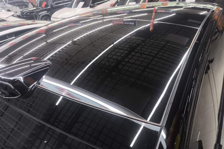 Used Li Auto MEGA 2024 Ultra Model
