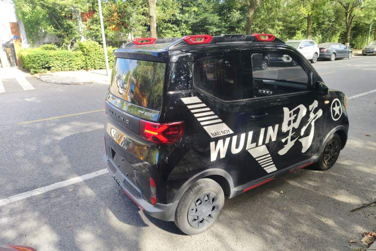 Used Wuling Hongguang MINIEV 2022 GAMEBOY 200km Gaming Edition with Lithium Iron Phosphate

