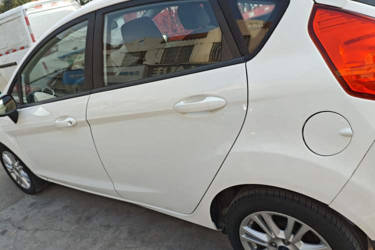 Used Ford Fiesta 2013 Hatchback 1.5L Automatic Fashion Edition