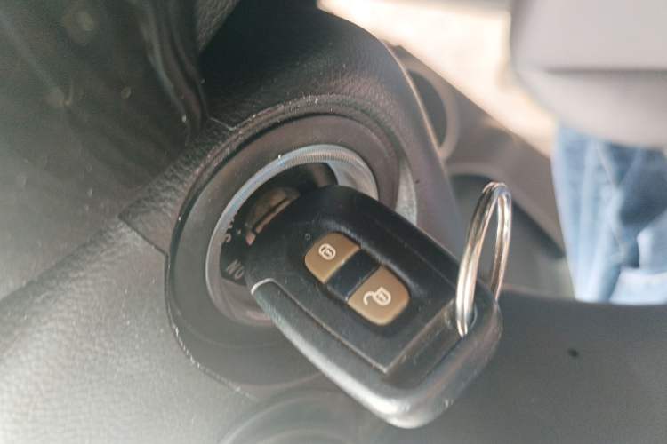 Used Chevrolet Captiva 2014 2.4L Two-Wheel Drive Urban Version 7 Seats
