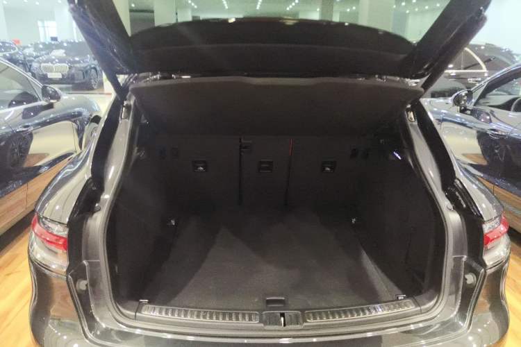 Used Porsche Macan 2022 Macan 2.0T