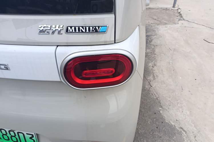 Used Wuling Hongguang MINIEV 2024 3rd Generation 215km Advanced Version
