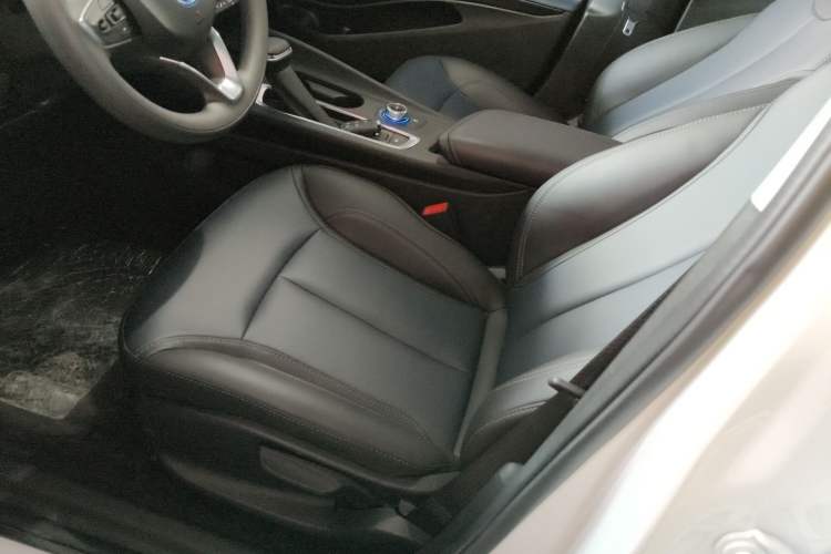 Used Buick Velite 6 2023 430km Range Commuter Version