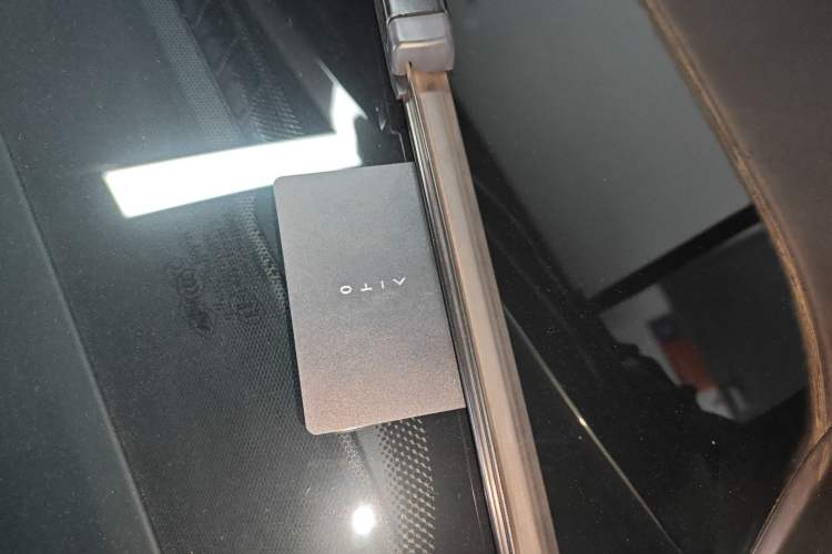 Used Hima AITO M5 2022 Extended-Range Four-Wheel Drive Performance Version
