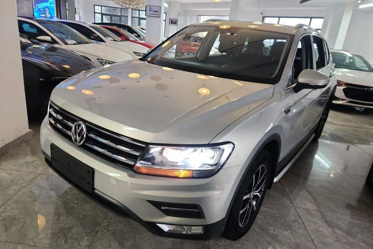 Used Volkswagen Tiguan L 2018 330TSI Automatic Two-Wheel Drive Luxury Edition
