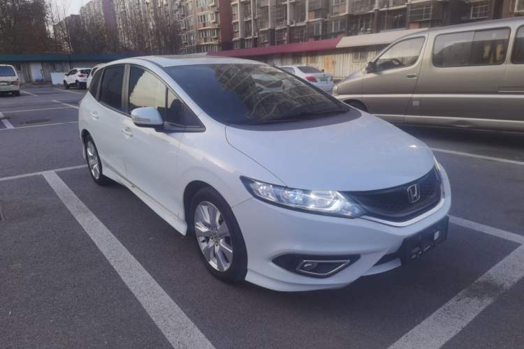 Used Honda Jade 2016 1.8L Automatic Comfort Elite Version 5 Seats

