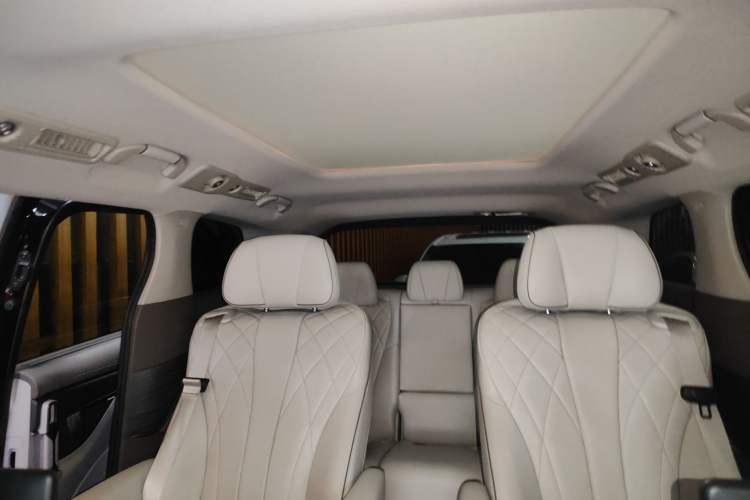 Used Denza D9 2022 DM-i 970 Four-Wheel Drive Prestige Model
