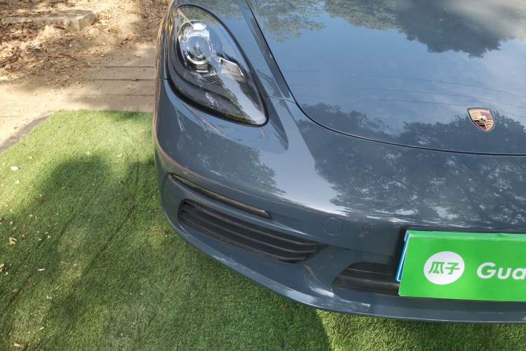 Used Porsche 718 2016 Cayman 2.0T
