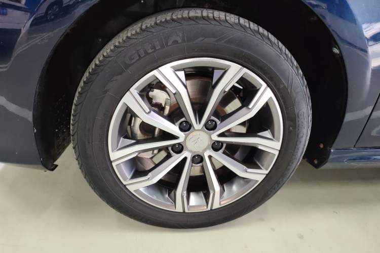 Used BYD Song MAX 2019 1.5T Automatic Smart Connect Ruiyi Sunroof Version 6 Seats China VI Standard
