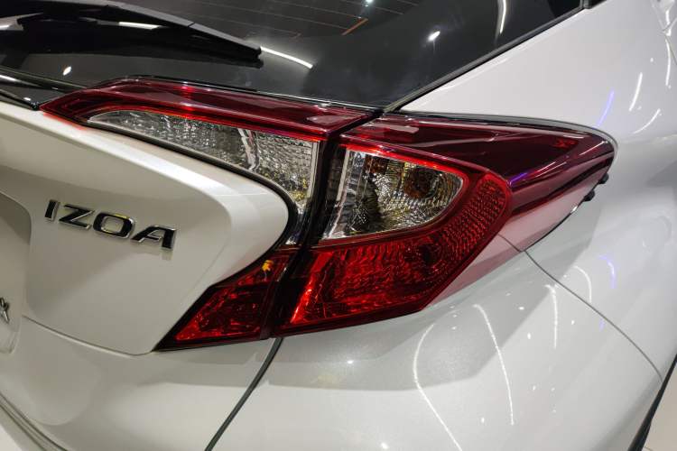 Used Toyota IZOA 2022 2.0L Yixing Version
