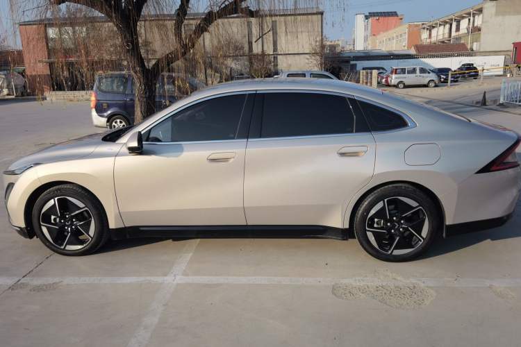 Used Wuling Xingguang 2024 Co-Creation Edition 510 Advanced Model
