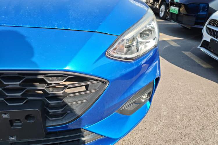 Used Ford Focus 2020 Sedan EcoBoost 180 Automatic Trend Edition
