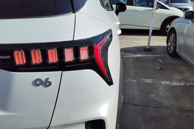 Used Lynk & Co 06 2023 Remix 1.5T Dynamic Halo
