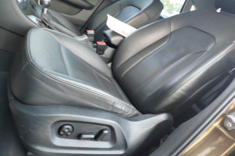 Used Audi Q3 2015 35 TFSI Comfort Model