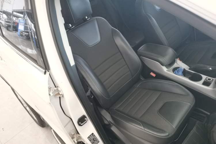 Used Ford Kuga 2015 1.5L GTDi Two-Wheel Drive Fashion Edition
