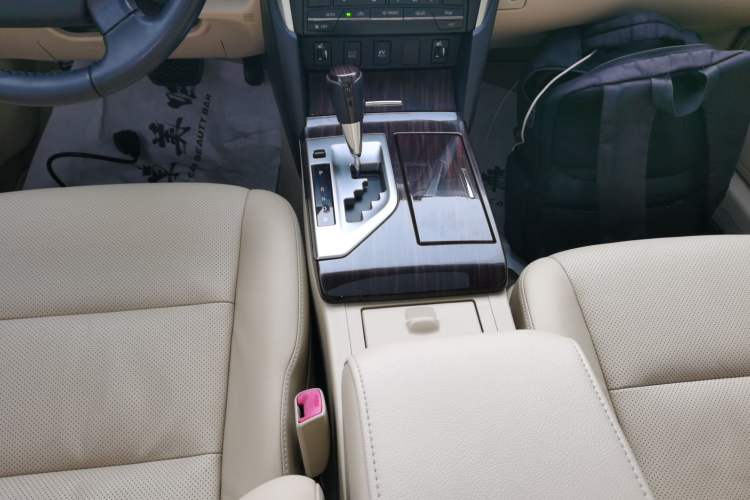 Used Toyota Camry 2015 Dual-Engine 2.5 HG Luxury Navigation Edition
