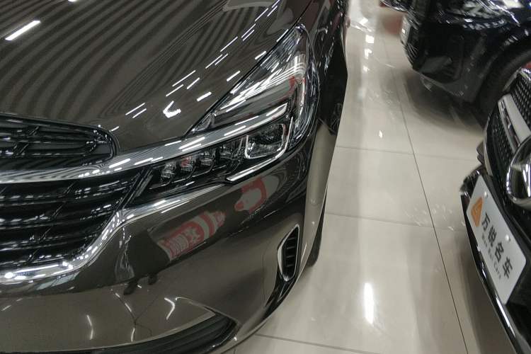 Used Buick GL8 2021 Land Cruiser Executive Class 652T Comfort Model