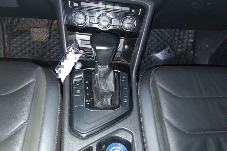 Used Volkswagen Tiguan L 2019 330TSI Automatic Two-Wheel Drive Panoramic Comfort Edition China V Standard