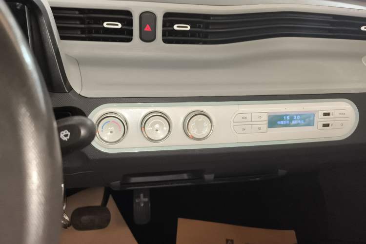 Used Wuling Hongguang MINIEV 2021 Macaron Premium Model – Lithium Iron Phosphate
