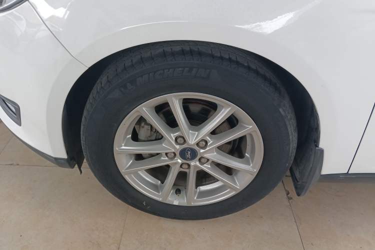 Used Ford Focus 2018 Hatchback Classic 1.6L Automatic Trendy SmartDrive Edition