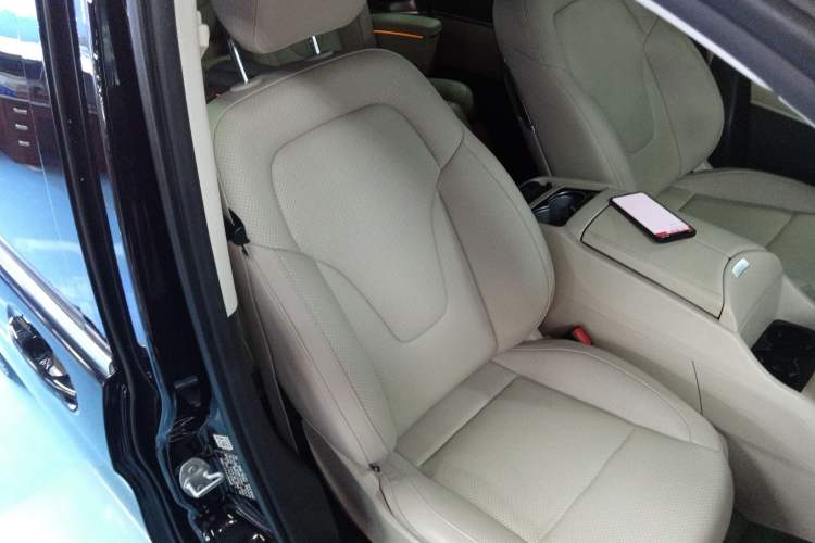 Used Mercedes-Benz V-Class 2021 V 260 L Long-wheelbase Luxury Edition