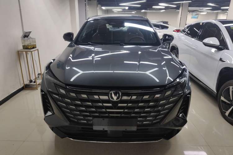 Used Changan UNI-Z 2025 1.5T Luxury Version