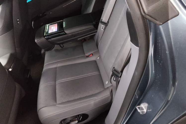 Used Zeekr 7X 2025 100kWh Long-Range All-Wheel Drive Intelligent Driving Version