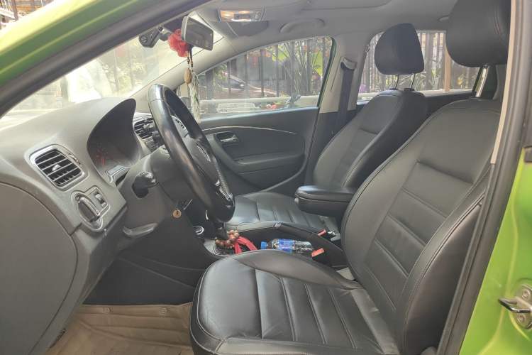 Used Volkswagen Polo 2014 1.6L Automatic Luxury Edition