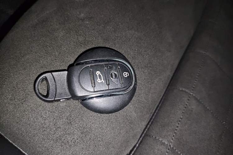 Used  MINI 2022 2.0T COOPER S Racing Driver
