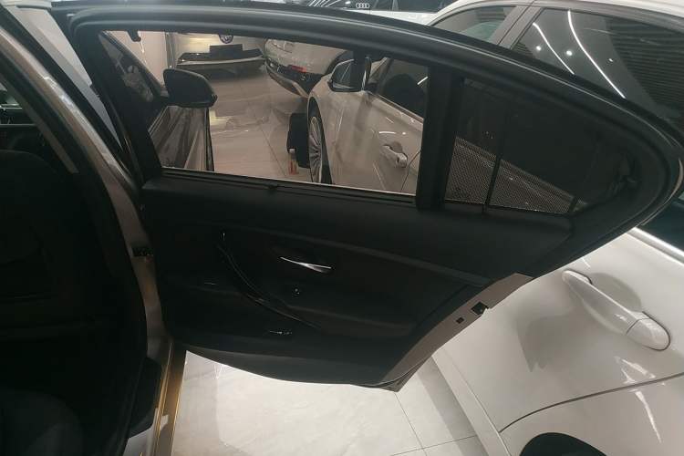 Used BMW 3 Series 2017 320Li Fashion Model
