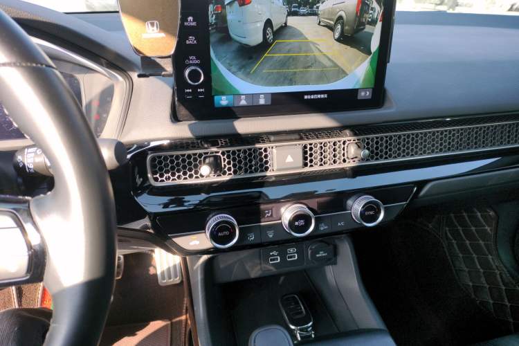 Used Honda Civic 2022 240TURBO CVT Dynamic Edition
