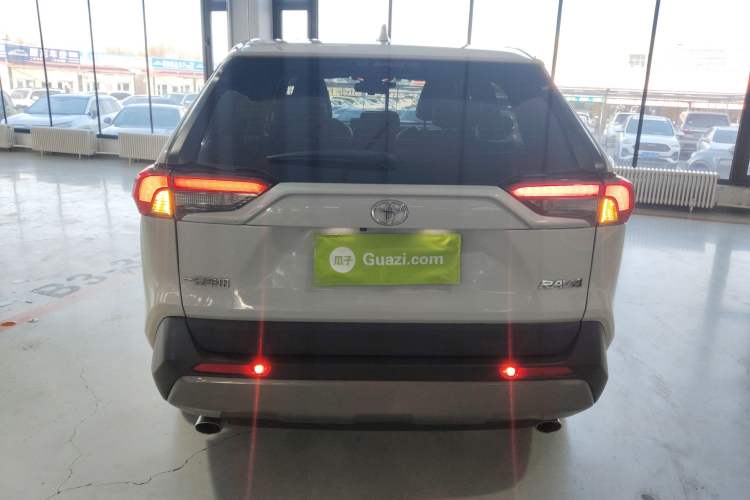 Used Toyota RAV4 2022 2.0L CVT Two-Wheel Drive Fashion Edition
