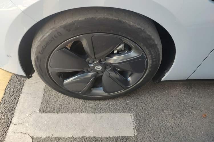 Used Leapmotor C01 2022 Four-Wheel Drive Dual-Motor High-Performance Version
