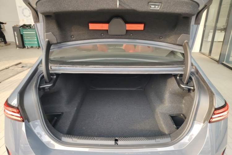 Used BMW 5 Series 2024 530Li Leading Model M Sport Package